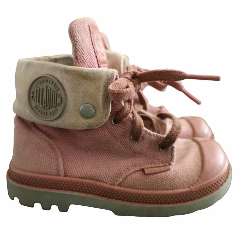 Palladium Kids casual Pink boots.‎ Zipper. Infants Size 7